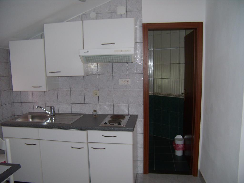 Apartment Zelencic Kali Rom bilde
