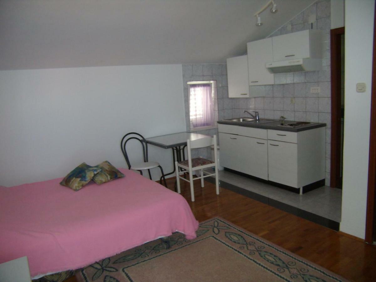 Apartment Zelencic Kali Eksteriør bilde